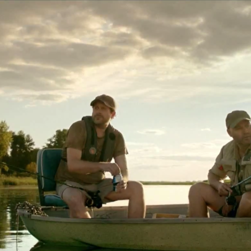 2 men on a rowboat